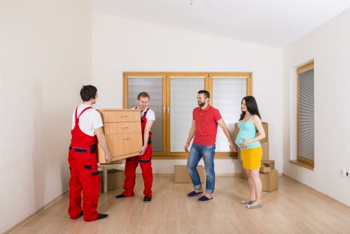 Modern Man With Van Canary Wharf service for busy London moves