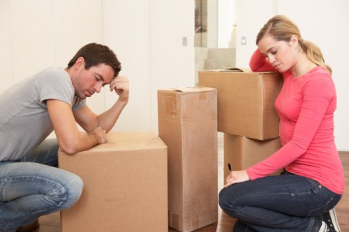 Local moving van helping residents in Canary Wharf and Docklands