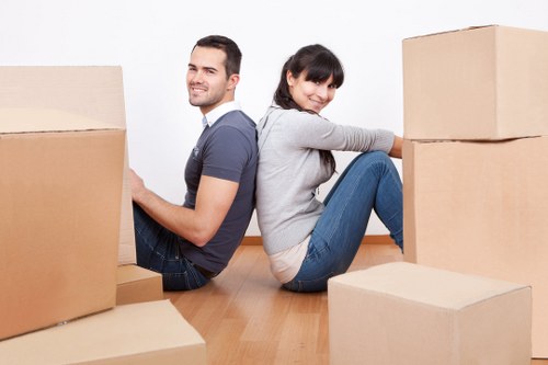Packing and furniture moving service for Canary Wharf home relocation